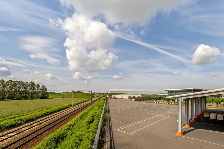 BedrijfsruimteaanVaartkant 5<br/> inRoosendaal