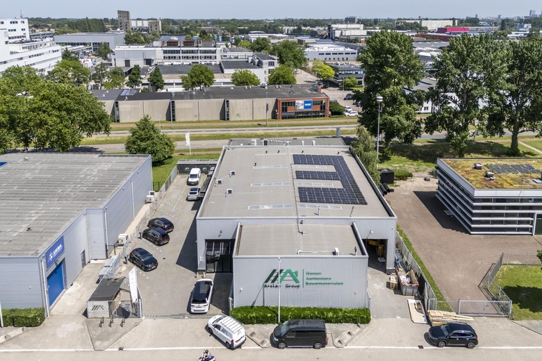 BedrijfsruimteaanThurledeweg 30<br/> inRotterdam BedrijfsruimteaanThurledeweg 30<br/> inRotterdam