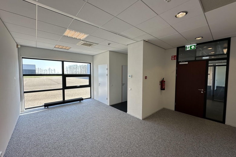 KantoorruimteaanEmoeweg 5<br/> inLelystad KantoorruimteaanEmoeweg 5<br/> inLelystad