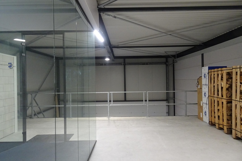 BedrijfsruimteaanJoh. Enschedeweg 112<br/> inUithoorn BedrijfsruimteaanJoh. Enschedeweg 112<br/> inUithoorn