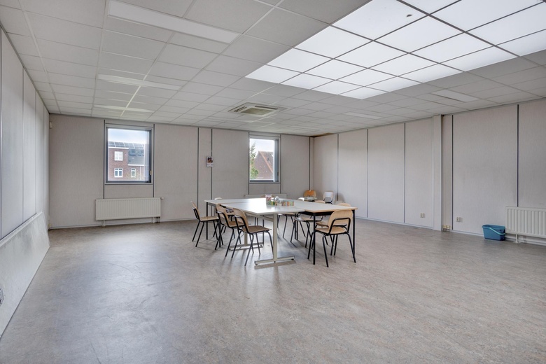 BedrijfsruimteaanNijverheidstraat 27<br/> inMaassluis