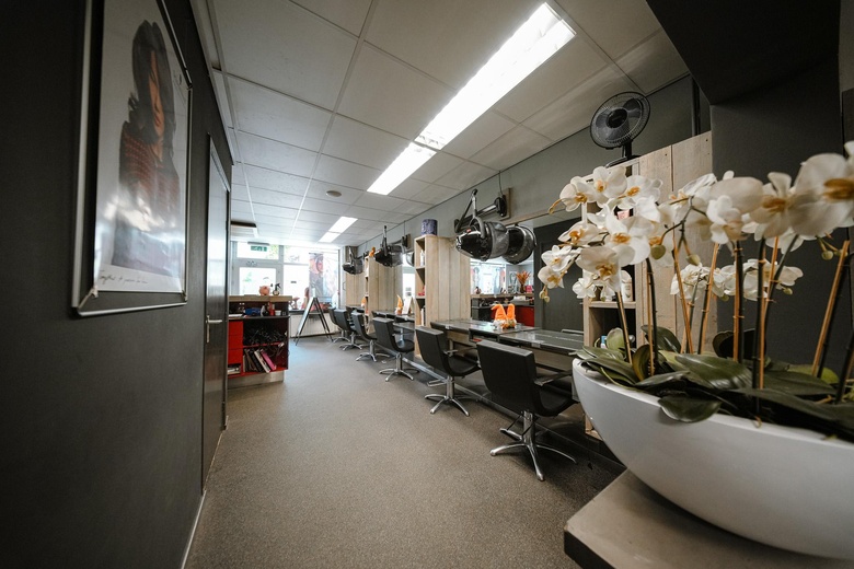 WinkelruimteaanKerkstraat 10<br/> inBeek en Donk