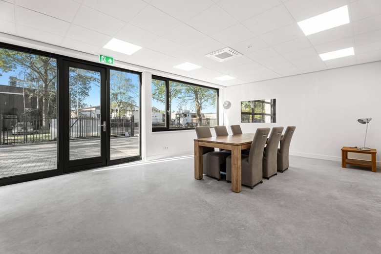 BedrijfsruimteaanIJsselstraat 48<br/> inOss