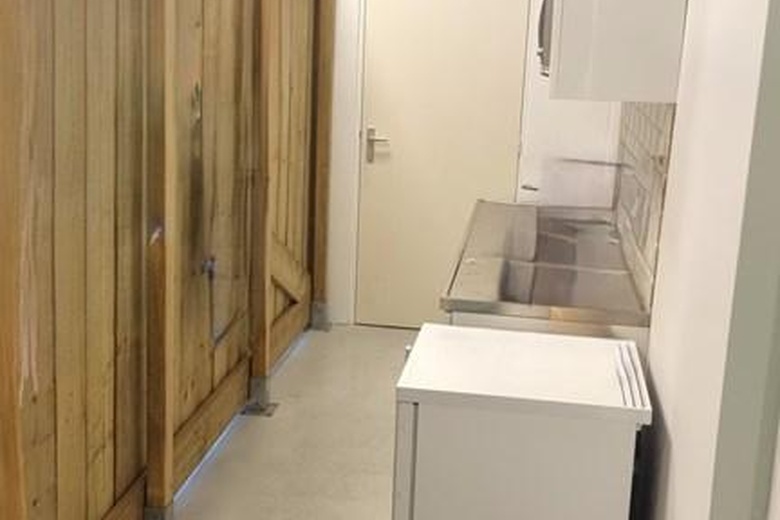 KantoorruimteaanAmbachtsweg 4 D<br/> inOosthuizen