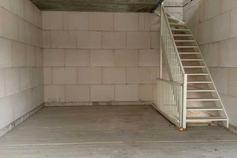 BedrijfsruimteaanAmsterdamseweg 83<br/> inUithoorn