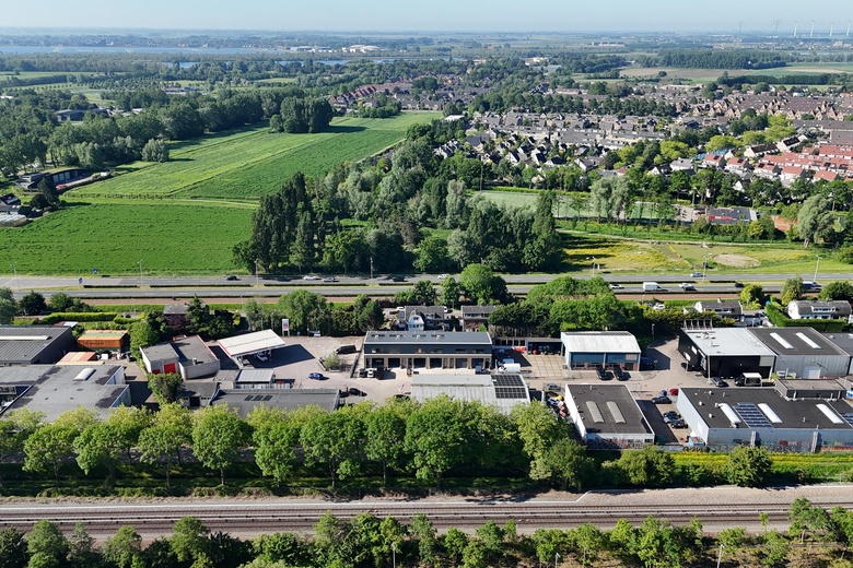 BedrijfsruimteaanAmbachtsstraat 9 c<br/> inPoortugaal