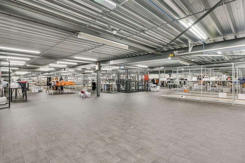 BedrijfsruimteaanNoordhoven 10<br/> inRoermond BedrijfsruimteaanNoordhoven 10<br/> inRoermond