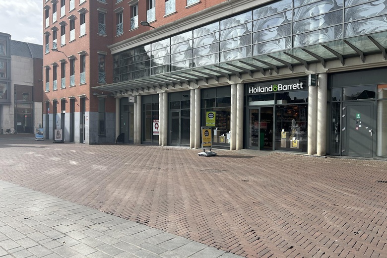 WinkelruimteaanStatenplein 125<br/> inDordrecht WinkelruimteaanStatenplein 125<br/> inDordrecht