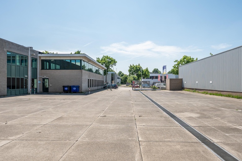 BedrijfsruimteaanDillenburgstraat 22<br/> inEindhoven BedrijfsruimteaanDillenburgstraat 22<br/> inEindhoven