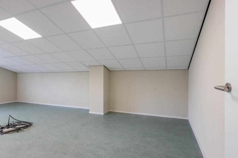 BedrijfsruimteaanZuidplasstraat 6<br/> inMoerkapelle