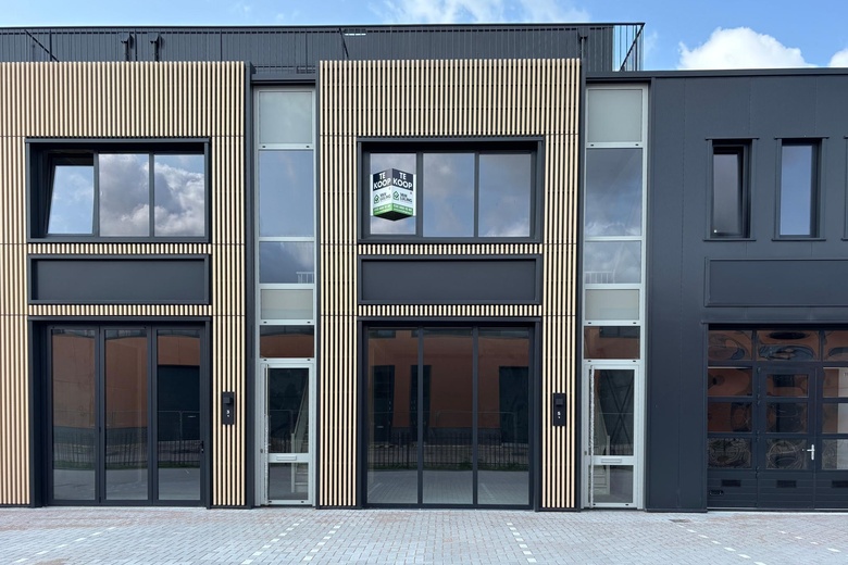 Bekijk foto 1 van Afmijnstraat 5 Bekijk foto 1 van Afmijnstraat 5