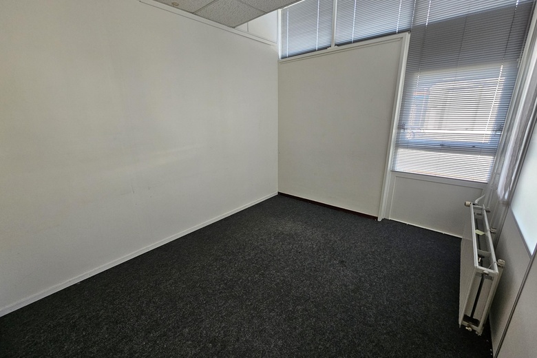 BedrijfsruimteaanNijverheidsstraat 16<br/> inEmmen