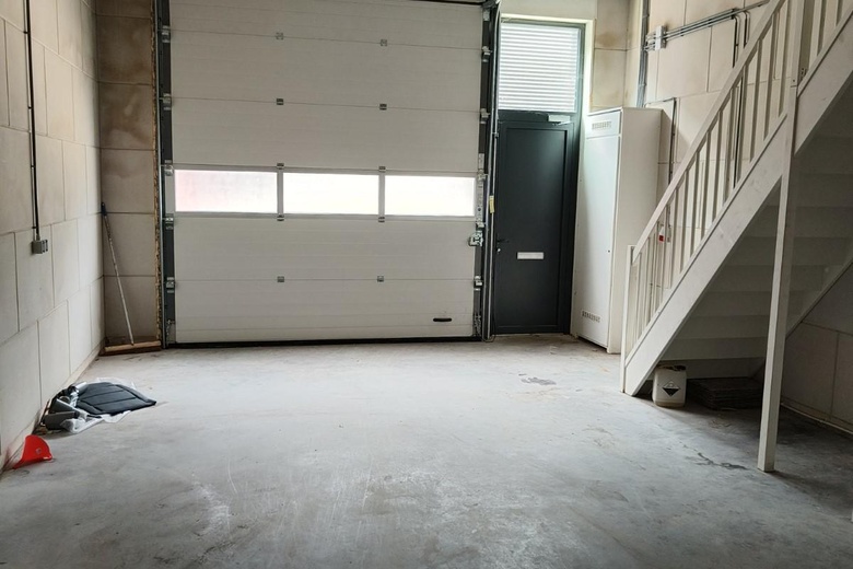 BedrijfsruimteaanDenariusstraat 25 S<br/> inOosterhout BedrijfsruimteaanDenariusstraat 25 S<br/> inOosterhout