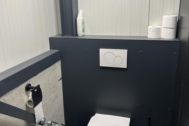 BedrijfsruimteaanLeeuwerikweg 26 - 30<br/> inDe Mortel