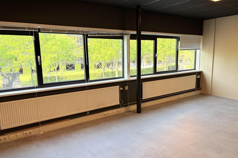 BedrijfsruimteaanHoofdveste 20 - 22<br/> inHouten