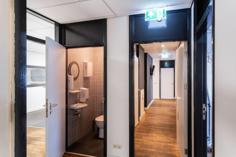 BedrijfsruimteaanFinsestraat 1<br/> inDeventer BedrijfsruimteaanFinsestraat 1<br/> inDeventer