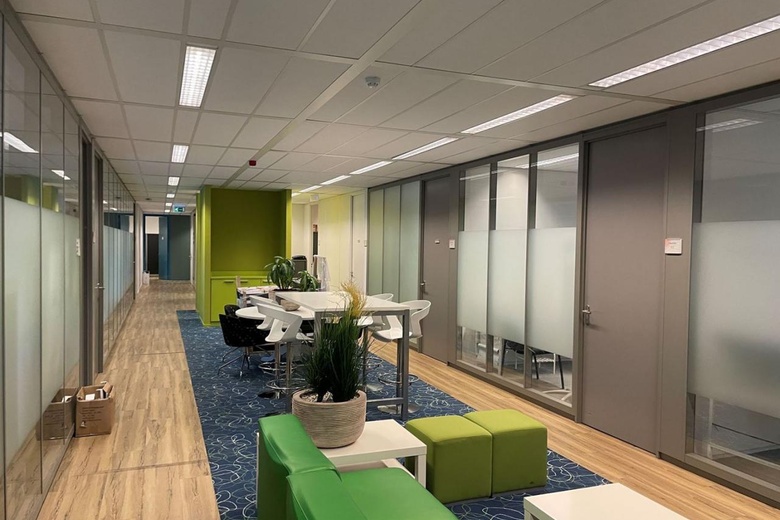 KantoorruimteaanLaan van Vredenoord 1<br/> inRijswijk