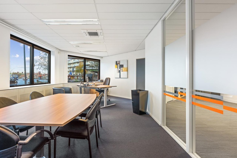 KantoorruimteaanStationsweg 41<br/> inZwijndrecht