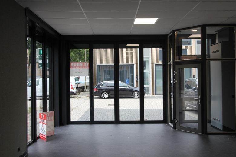 BedrijfsruimteaanIzaäk Enschedéweg 42<br/> inHaarlem