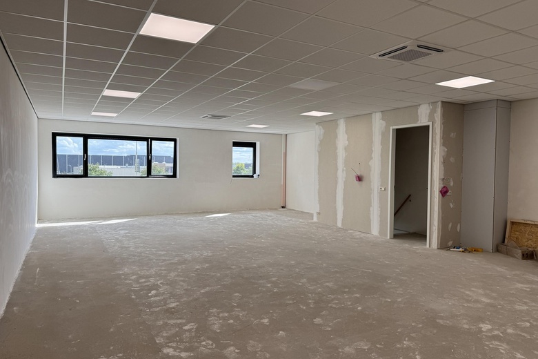 BedrijfsruimteaanMarconistraat 37<br/> inZwolle BedrijfsruimteaanMarconistraat 37<br/> inZwolle