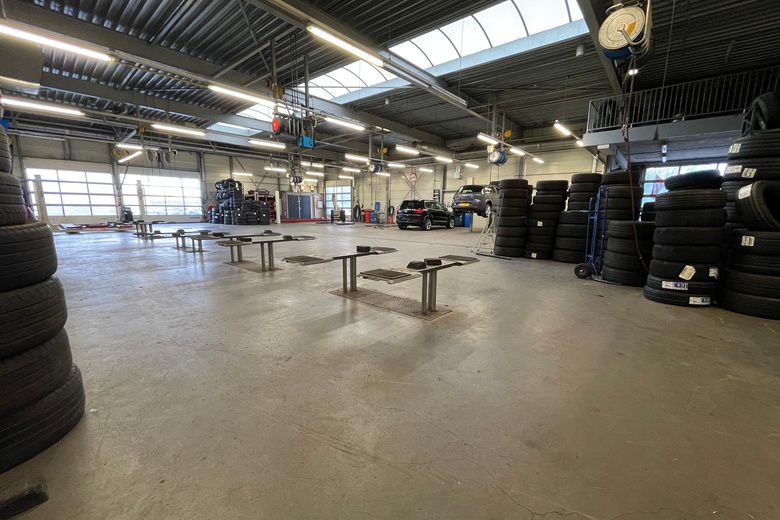 BedrijfsruimteaanLaan van de Dierenriem 44<br/> inApeldoorn