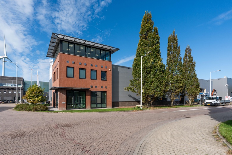 KantoorruimteaanBedrijfsweg 3<br/> inLopik