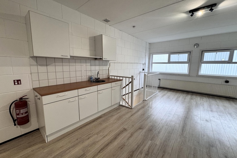 BedrijfsruimteaanSteurstraat 51<br/> inAlmere BedrijfsruimteaanSteurstraat 51<br/> inAlmere