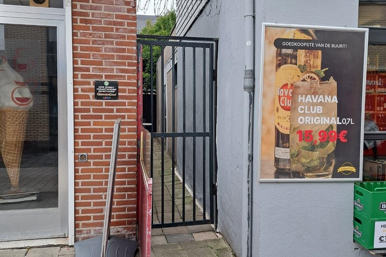 WinkelruimteaanGentsevaartstraat 33<br/> inAxel