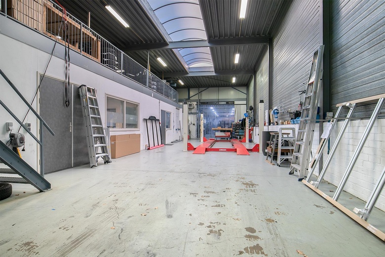 BedrijfsruimteaanHuygensweg 12<br/> inSchijndel