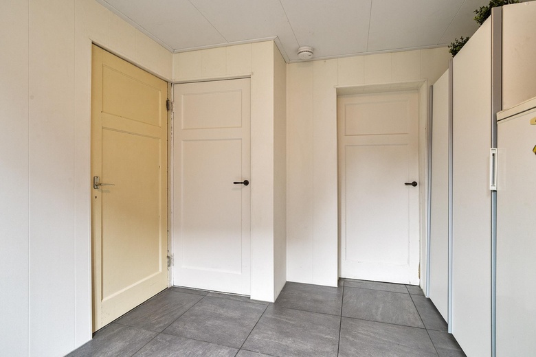 BedrijfsruimteaanZuiderzeestraatweg 233<br/> inOldebroek