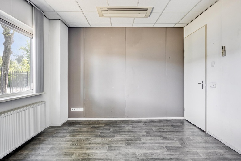 BedrijfsruimteaanWijnkorenstraat 7<br/> inRoosendaal BedrijfsruimteaanWijnkorenstraat 7<br/> inRoosendaal