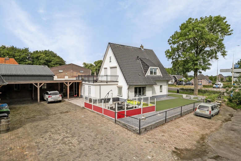 BedrijfsruimteaanZuiderzeestraatweg 233<br/> inOldebroek