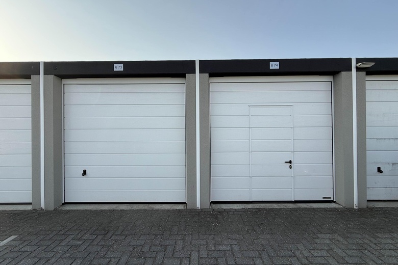 BedrijfsruimteaanProf. Zeemanweg 6 73<br/> inWaalwijk
