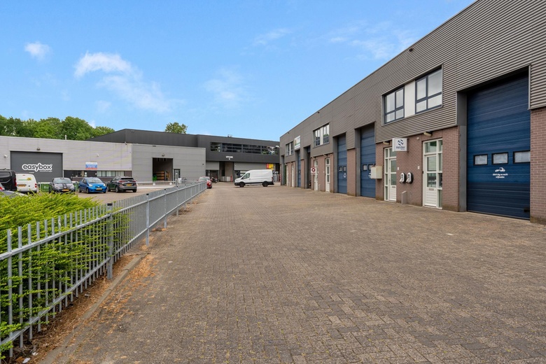 KantoorruimteaanDirck Uytenboogaertstraat 9<br/> inZwijndrecht