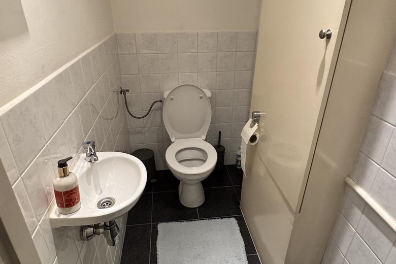 WinkelruimteaanDenneweg 37<br/> inDen Haag WinkelruimteaanDenneweg 37<br/> inDen Haag