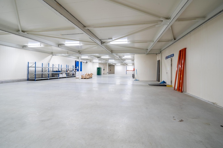 BedrijfsruimteaanPalingweg 18<br/> inBunschoten BedrijfsruimteaanPalingweg 18<br/> inBunschoten