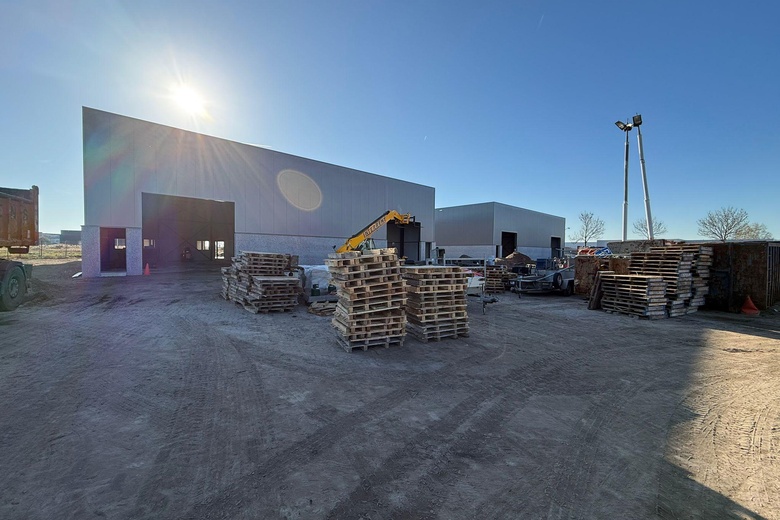 BedrijfsruimteaanPieter Hoebeeweg 4 - 8<br/> inDordrecht