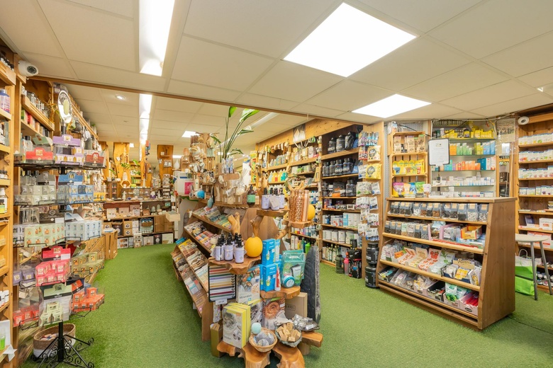 WinkelruimteaanHoofdstraat 206<br/> inSassenheim