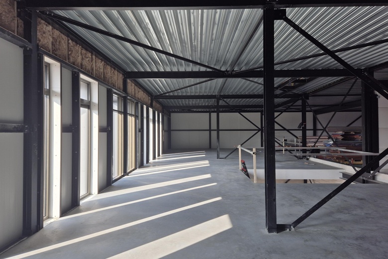 BedrijfsruimteaanFoxtrot 3<br/> inHeerhugowaard