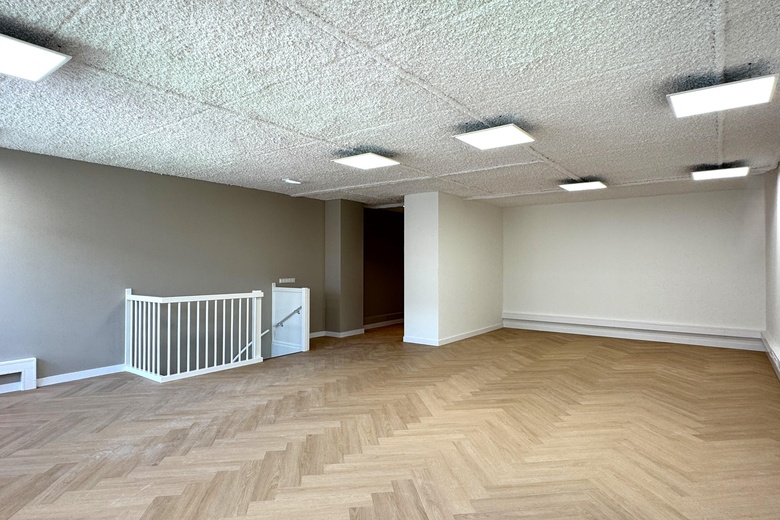 BedrijfsruimteaanNijverheidslaan 8 F<br/> inWeesp