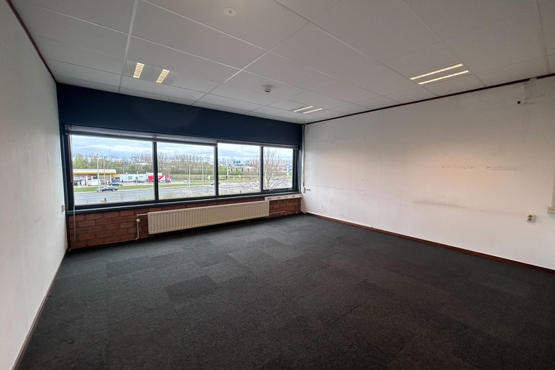 BedrijfsruimteaanOosteinde 3<br/> inBarendrecht