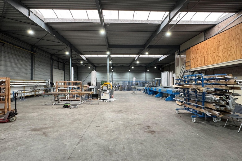 BedrijfsruimteaanDe Beverspijken 15 B<br/> inDen Bosch BedrijfsruimteaanDe Beverspijken 15 B<br/> inDen Bosch