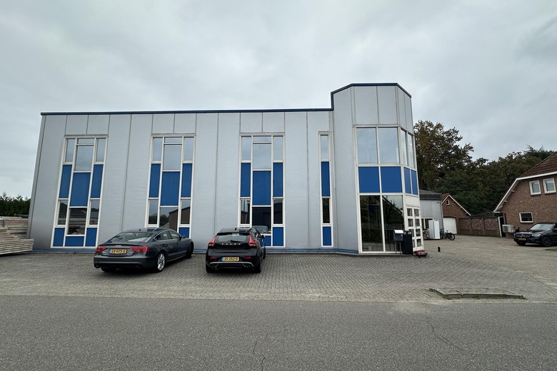 Bekijk foto 1 van Molenbosstraat 11