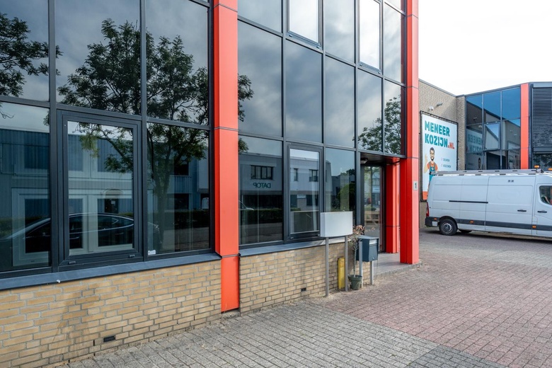 BedrijfsruimteaanWilgenkade 1<br/> inHouten