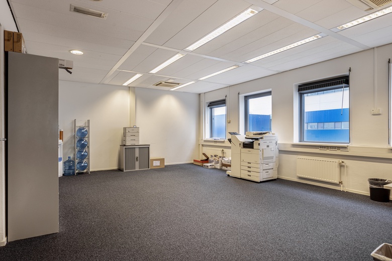 KantoorruimteaanWaalhaven Z.z. 12 A<br/> inRotterdam