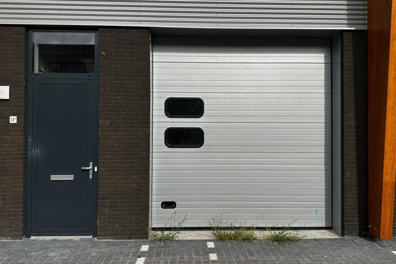 BedrijfsruimteaanIndustrieweg 12<br/> inZoeterwoude