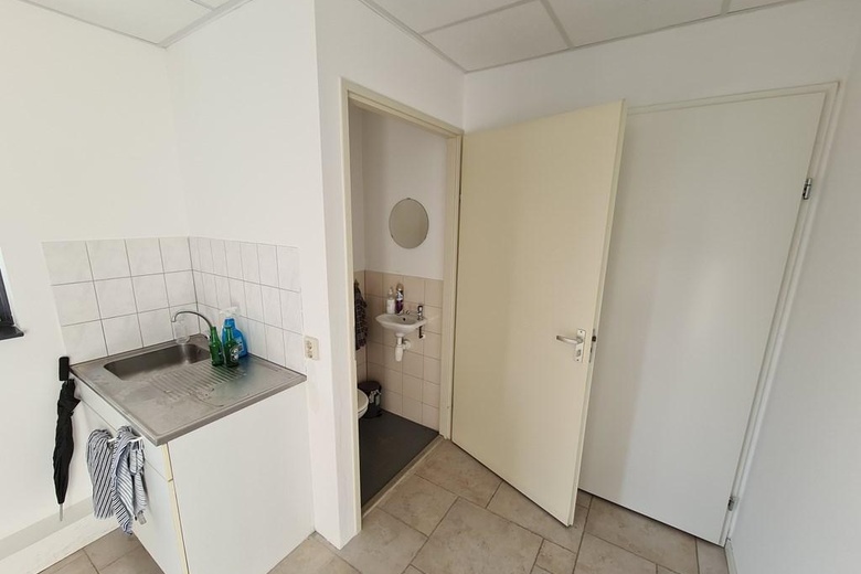 BedrijfsruimteaanCoenecoop 144 a<br/> inWaddinxveen BedrijfsruimteaanCoenecoop 144 a<br/> inWaddinxveen