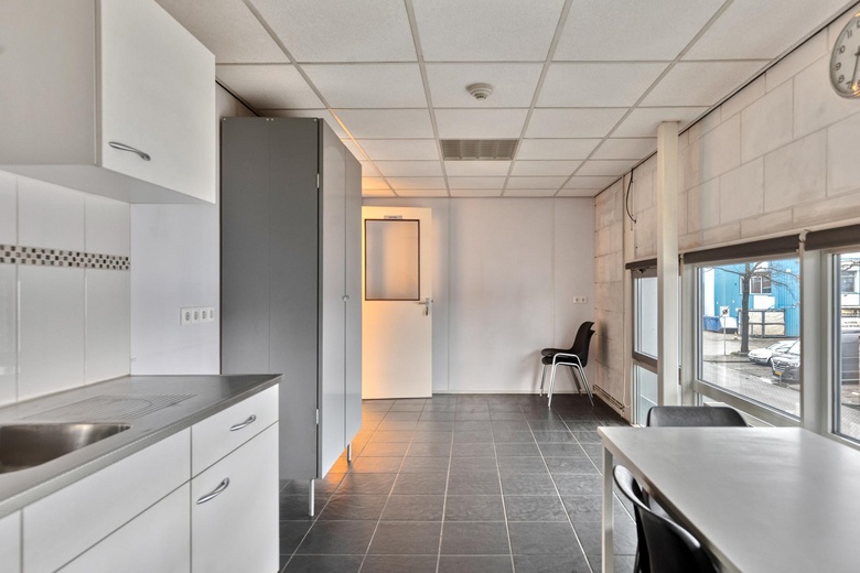 BedrijfsruimteaanLinschotenstraat 18 A<br/> inRotterdam