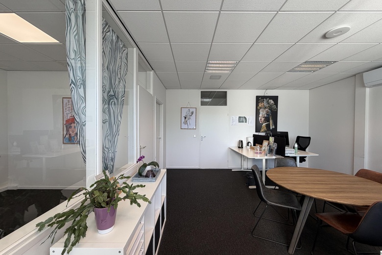 KantoorruimteaanVeersedijk 59<br/> inHendrik-Ido-Ambacht