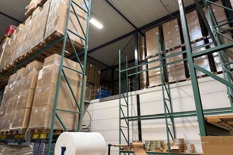 BedrijfsruimteaanWalnootberg 14<br/> inEemnes